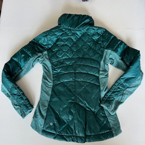 Lululemon Goose Down For a Run Quilted Puffer Pullover Forage Teal Size 6 Active - Picture 6 of 16